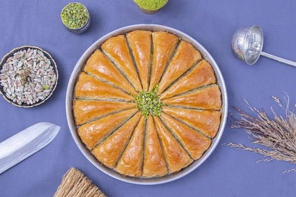 Carrot Shape Baklava (Circle Tray)